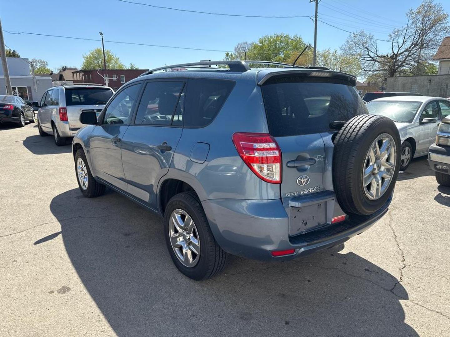 2010 BLUE TOYOTA RAV4 (2T3JF4DV8AW) with an 2.5L engine, Automatic transmission, located at 1708 Broadway, Rockford, IL, 61104, (815) 397-5010, 42.252522, -89.069359 - Photo#1
