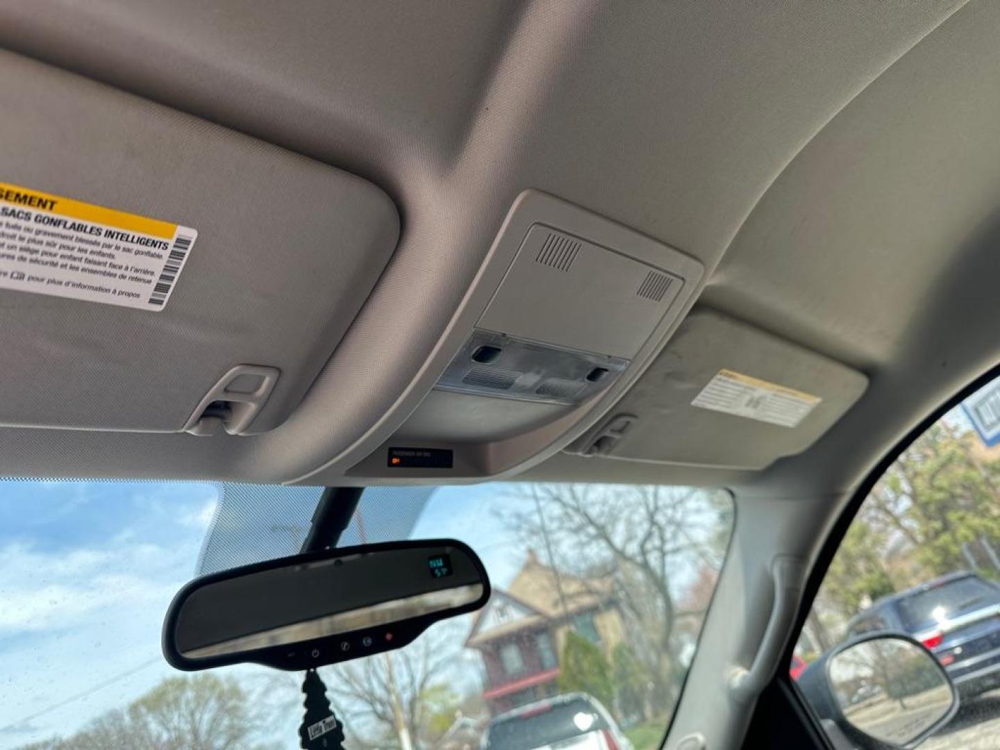 2008 GRAY CHEVROLET SILVERADO 1500 (1GCEK19098Z) with an 5.3L engine, Automatic transmission, located at 1708 Broadway, Rockford, IL, 61104, (815) 397-5010, 42.252522, -89.069359 - Photo#10