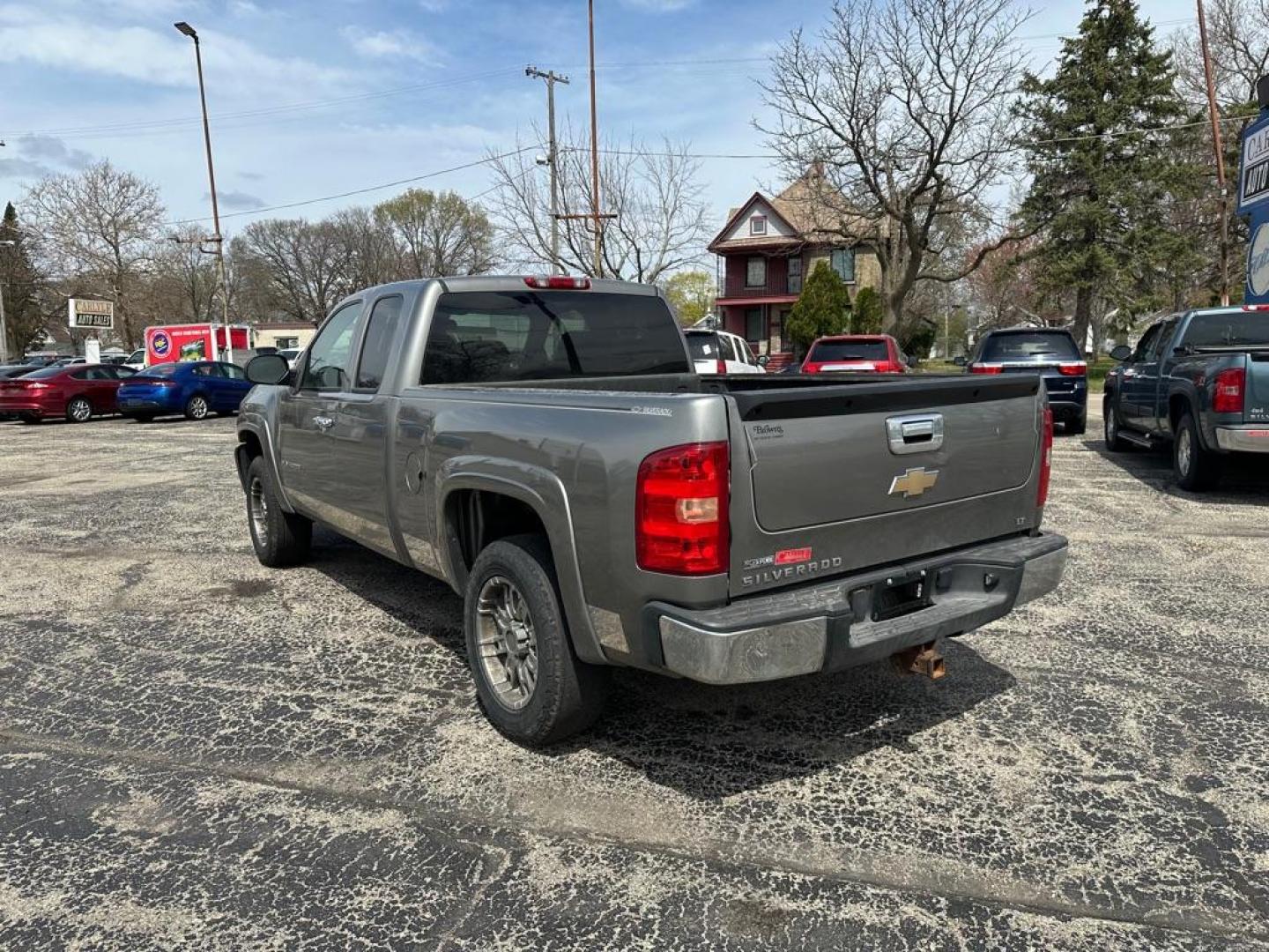 2008 GRAY CHEVROLET SILVERADO 1500 (1GCEK19098Z) with an 5.3L engine, Automatic transmission, located at 1708 Broadway, Rockford, IL, 61104, (815) 397-5010, 42.252522, -89.069359 - Photo#3