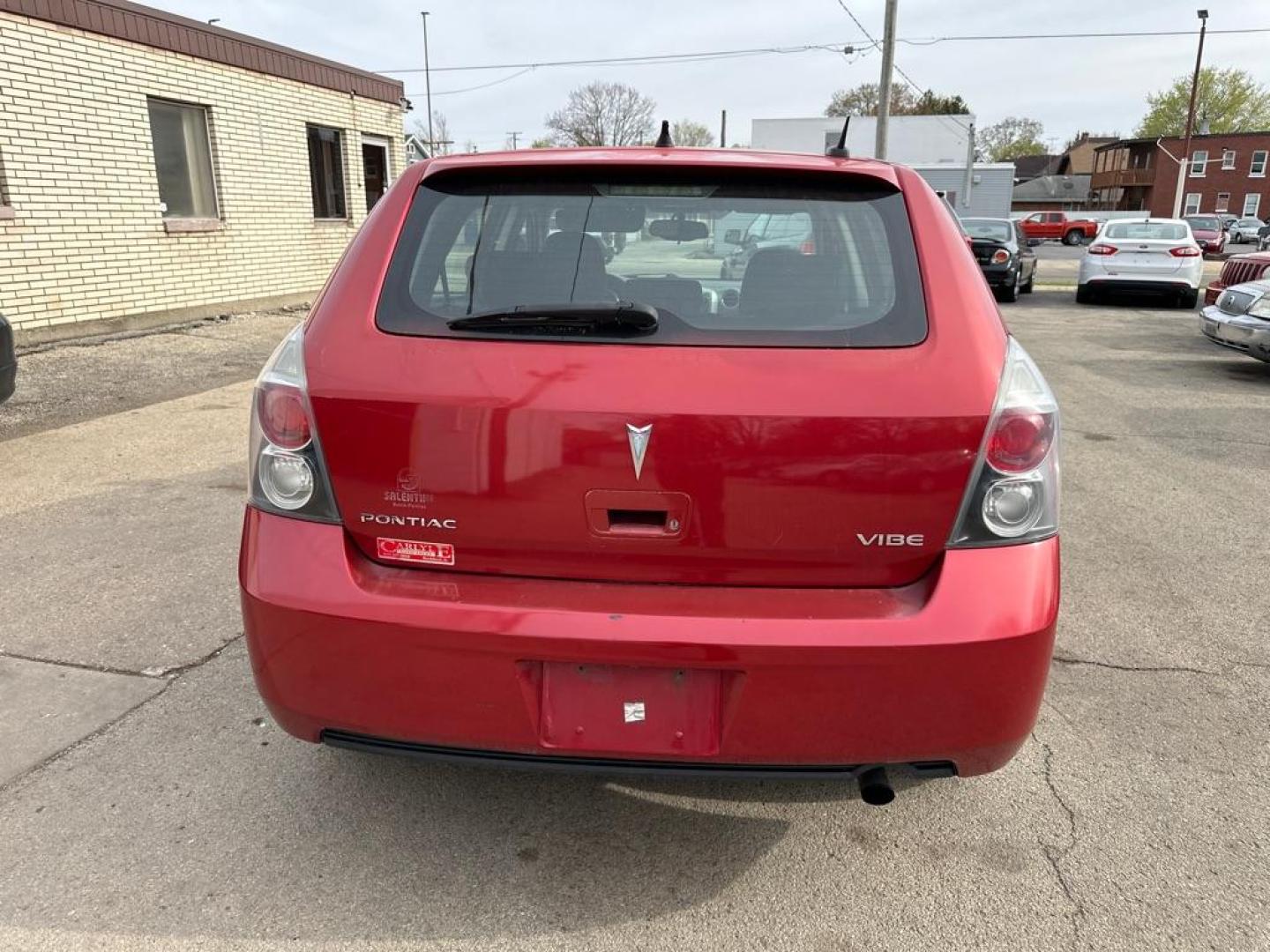 2009 RED PONTIAC VIBE (5Y2SP67019Z) with an 2.4L engine, Automatic transmission, located at 1708 Broadway, Rockford, IL, 61104, (815) 397-5010, 42.252522, -89.069359 - Photo#2