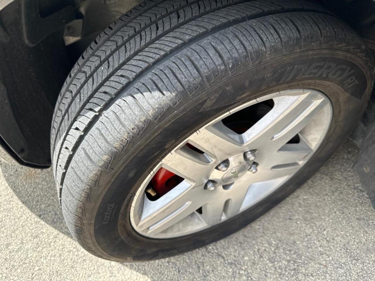 2012 BLACK CHEVROLET IMPALA LT (2G1WG5E3XC1) with an 3.6L engine, Automatic transmission, located at 1708 Broadway, Rockford, IL, 61104, (815) 397-5010, 42.252522, -89.069359 - Photo#14
