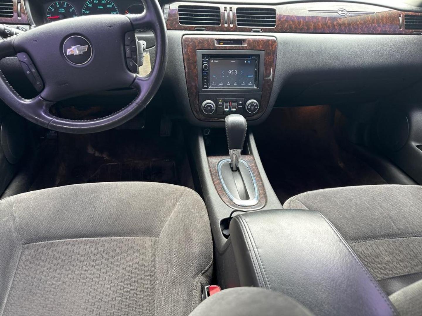 2012 BLACK CHEVROLET IMPALA LT (2G1WG5E3XC1) with an 3.6L engine, Automatic transmission, located at 1708 Broadway, Rockford, IL, 61104, (815) 397-5010, 42.252522, -89.069359 - Photo#7