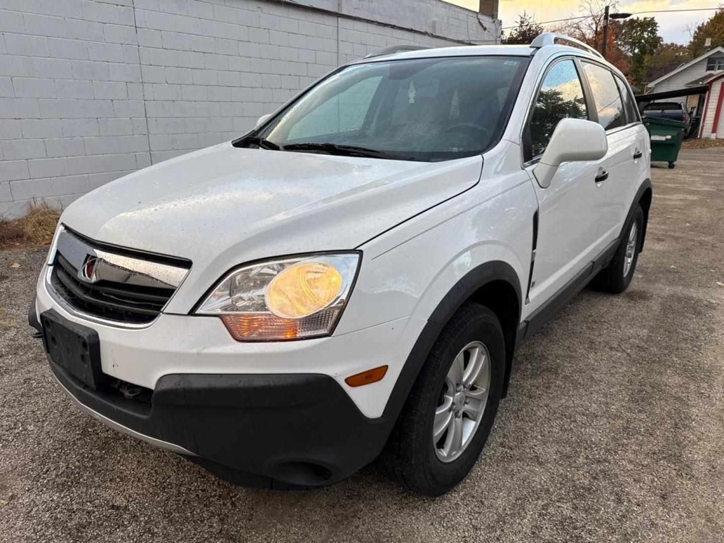 2009 WHITE SATURN VUE XE (3GSCL33P59S) with an 2.4L engine, Automatic transmission, located at 1708 Broadway, Rockford, IL, 61104, (815) 397-5010, 42.252522, -89.069359 - Photo#0