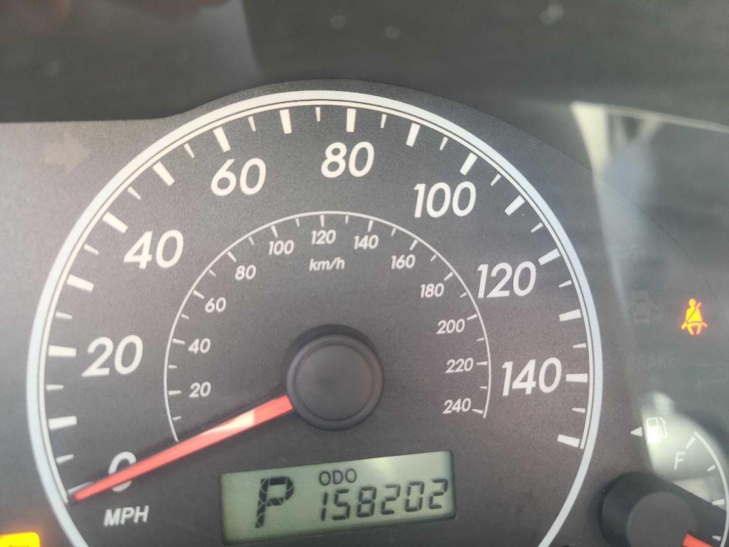 2010 WHITE TOYOTA COROLLA BASE (1NXBU4EE7AZ) with an 1.8L engine, Automatic transmission, located at 1708 Broadway, Rockford, IL, 61104, (815) 397-5010, 42.252522, -89.069359 - Photo#1
