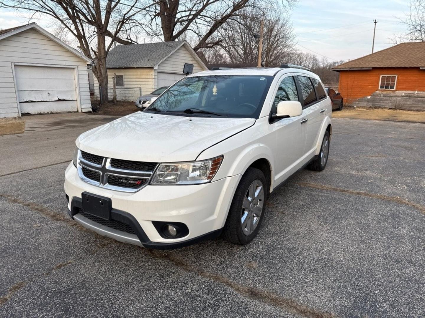 2013 WHITE DODGE JOURNEY CREW (3C4PDDDG8DT) with an 3.6L engine, Automatic transmission, located at 1708 Broadway, Rockford, IL, 61104, (815) 397-5010, 42.252522, -89.069359- Photo#0