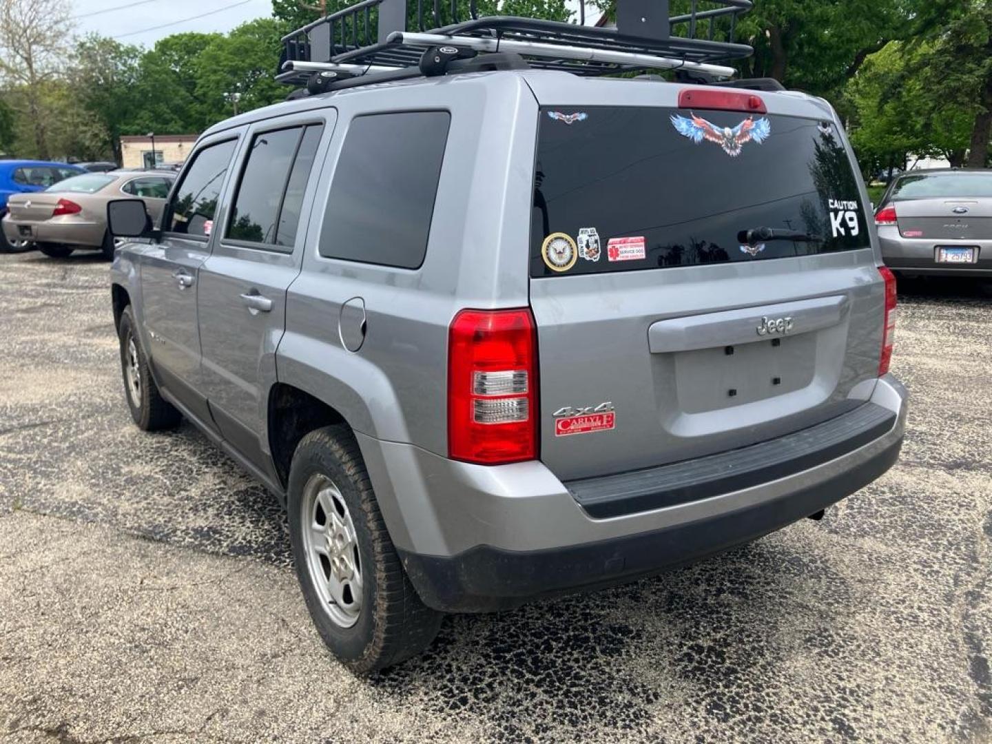 2016 GRAY JEEP PATRIOT SPORT (1C4NJRBB2GD) with an 2.4L engine, Continuously Variable transmission, located at 1708 Broadway, Rockford, IL, 61104, (815) 397-5010, 42.252522, -89.069359 - Photo#3