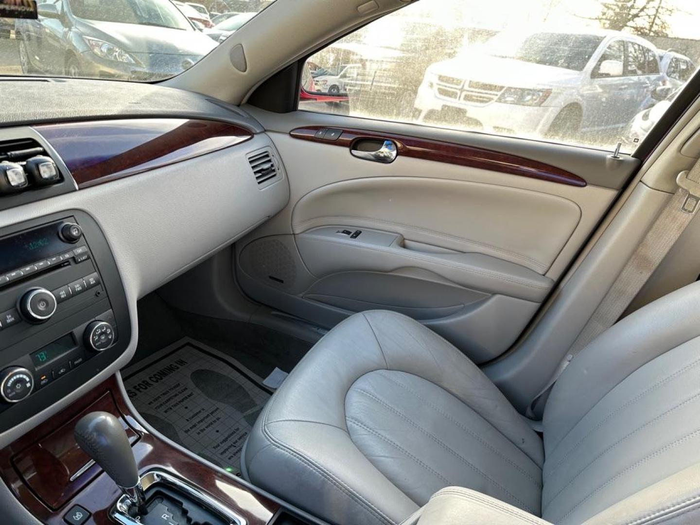 2006 RED BUICK LUCERNE CXL (1G4HD57226U) with an 3.8L engine, Automatic transmission, located at 1708 Broadway, Rockford, IL, 61104, (815) 397-5010, 42.252522, -89.069359 - Photo#7
