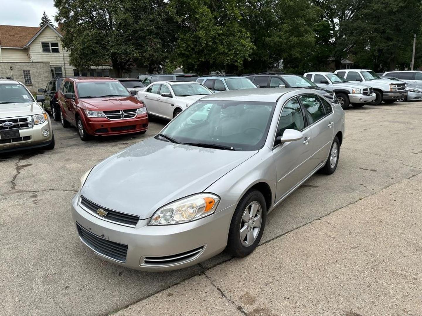 2007 SILVER CHEVROLET IMPALA LT (2G1WT58N779) with an 3.5L engine, Automatic transmission, located at 1708 Broadway, Rockford, IL, 61104, (815) 397-5010, 42.252522, -89.069359 - Photo#0