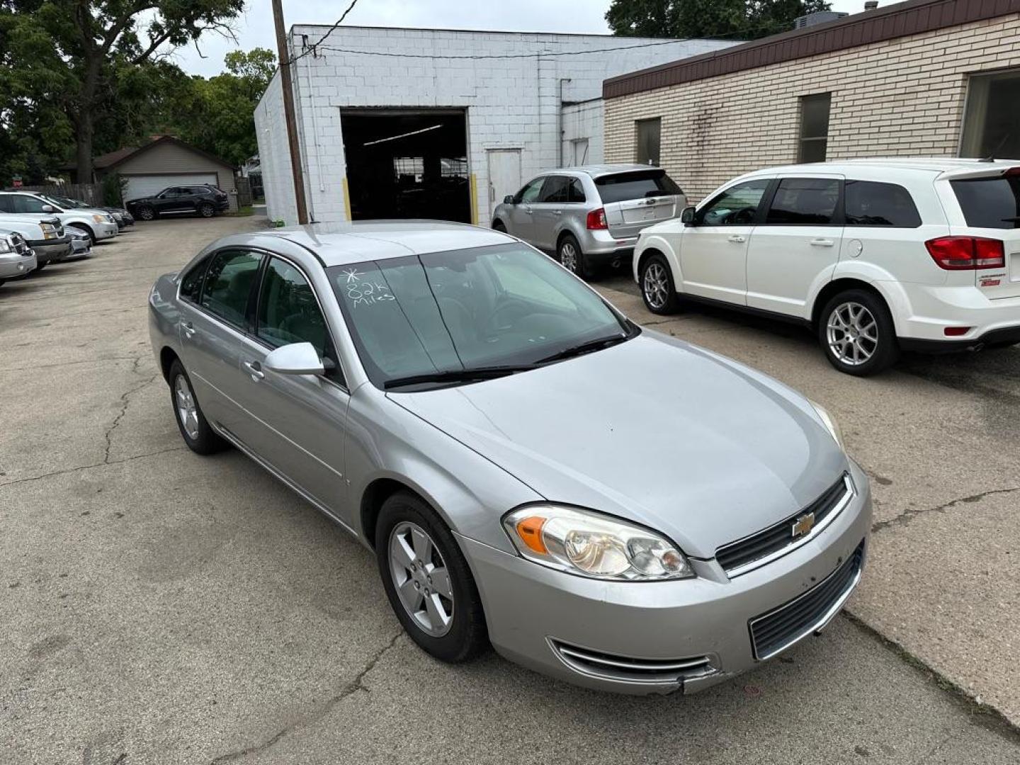 2007 SILVER CHEVROLET IMPALA LT (2G1WT58N779) with an 3.5L engine, Automatic transmission, located at 1708 Broadway, Rockford, IL, 61104, (815) 397-5010, 42.252522, -89.069359 - Photo#1