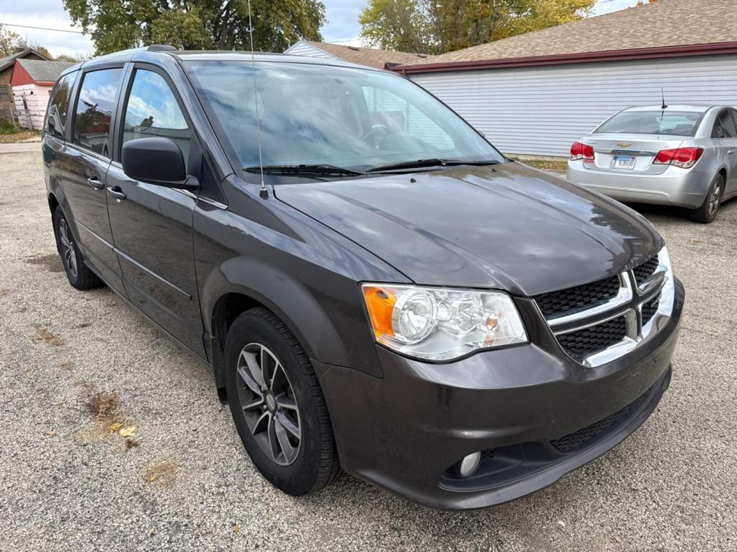 2016 GRAY DODGE GRAND CARAVAN SXT (2C4RDGCG2GR) with an 3.6L engine, Automatic transmission, located at 1708 Broadway, Rockford, IL, 61104, (815) 397-5010, 42.252522, -89.069359 - Photo#1