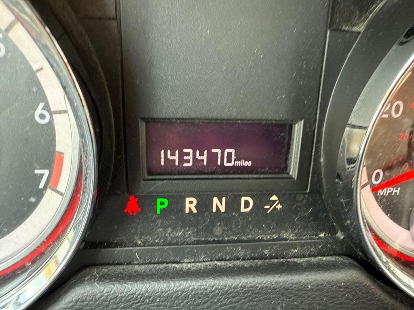 2016 GRAY DODGE GRAND CARAVAN SXT (2C4RDGCG2GR) with an 3.6L engine, Automatic transmission, located at 1708 Broadway, Rockford, IL, 61104, (815) 397-5010, 42.252522, -89.069359 - Photo#8