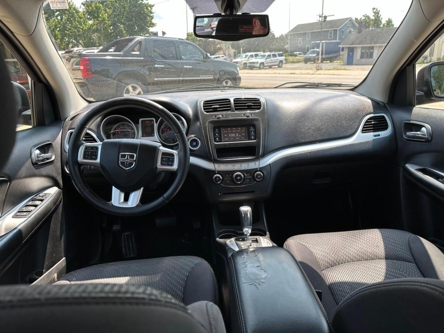 2013 ORANGE DODGE JOURNEY SE (3C4PDCAB0DT) with an 2.4L engine, Automatic transmission, located at 1708 Broadway, Rockford, IL, 61104, (815) 397-5010, 42.252522, -89.069359 - Photo#7