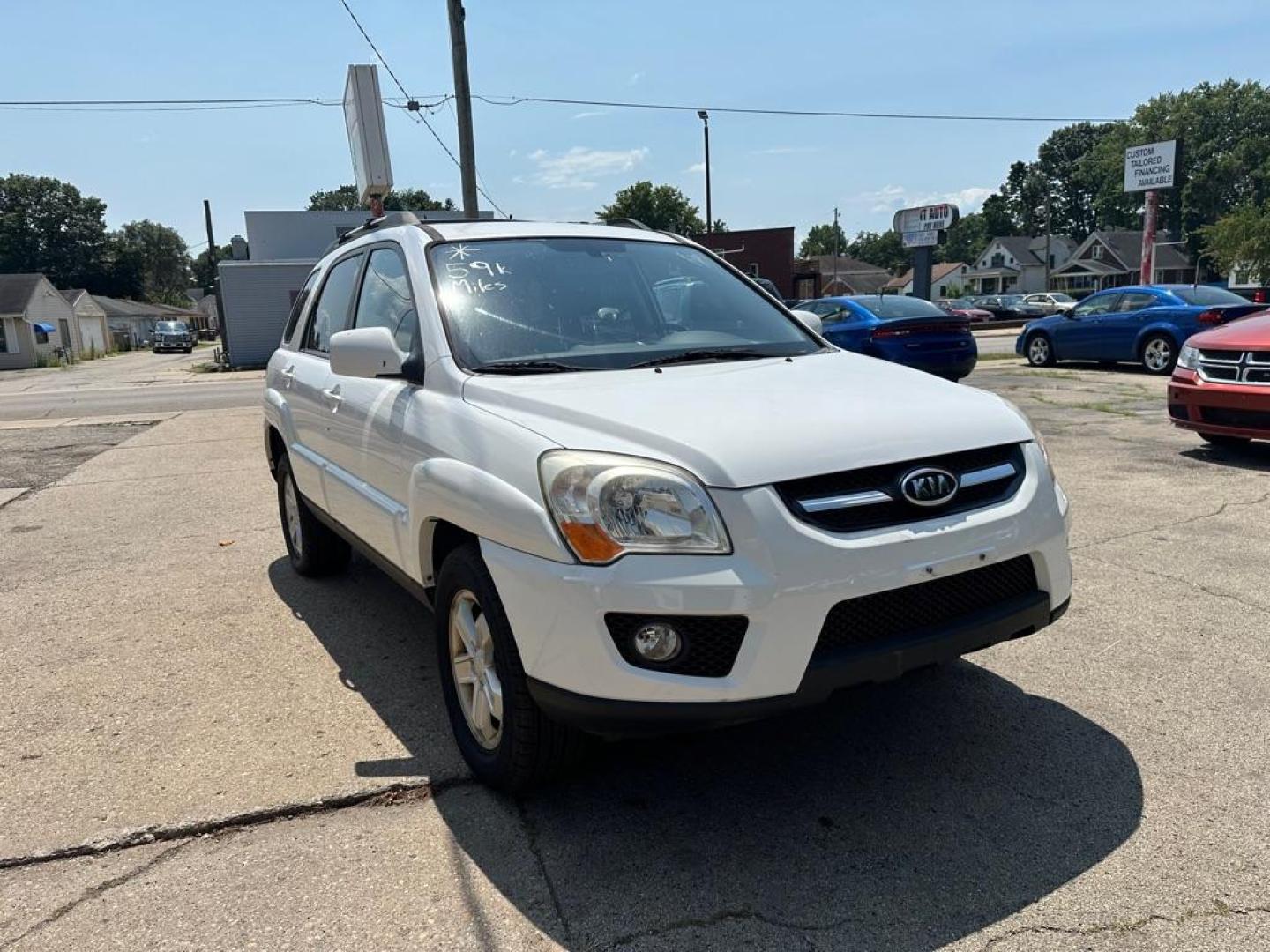 2009 WHITE KIA SPORTAGE LX (KNDJF723X97) with an 2.7L engine, Automatic transmission, located at 1708 Broadway, Rockford, IL, 61104, (815) 397-5010, 42.252522, -89.069359 - Photo#1