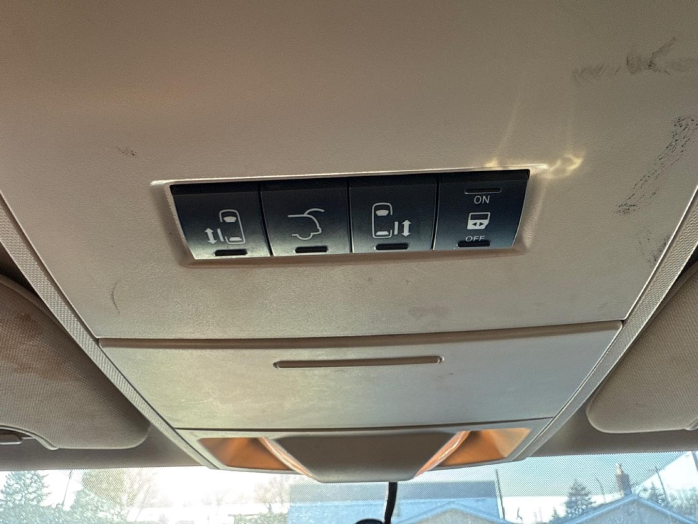 2012 WHITE DODGE GRAND CARAVAN SXT (2C4RDGCG4CR) with an 3.6L engine, Automatic transmission, located at 1708 Broadway, Rockford, IL, 61104, (815) 397-5010, 42.252522, -89.069359- Photo#8