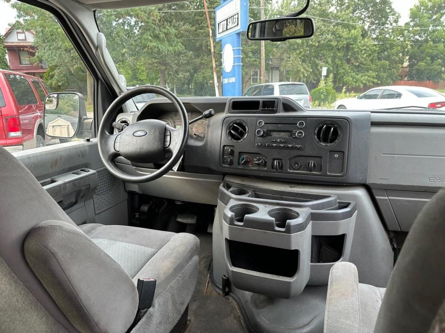 2013 WHITE FORD ECONOLINE E150 WAGON (1FMNE1BWXDD) with an 4.6L engine, Automatic transmission, located at 1708 Broadway, Rockford, IL, 61104, (815) 397-5010, 42.252522, -89.069359 - Photo#10
