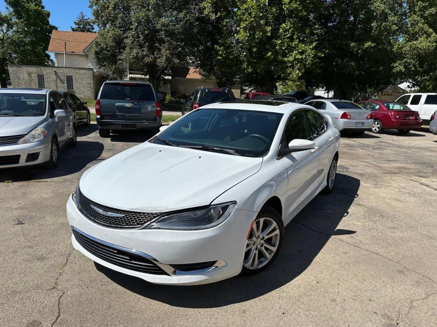 2015 WHITE CHRYSLER 200 LIMITED (1C3CCCAB0FN) with an 2.4L engine, Automatic transmission, located at 1708 Broadway, Rockford, IL, 61104, (815) 397-5010, 42.252522, -89.069359 - Photo#0