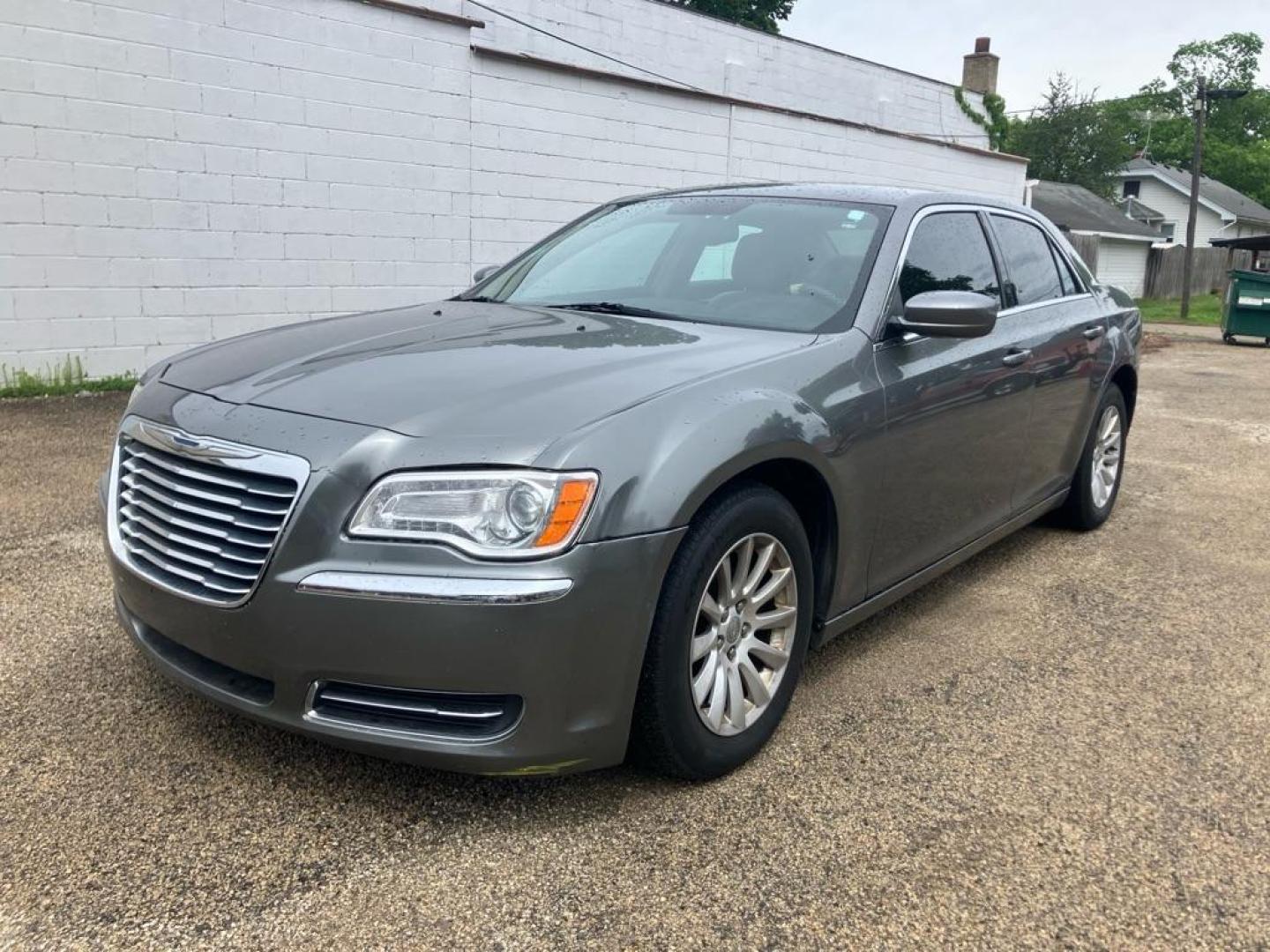 2012 Chrysler 300 -'s photo