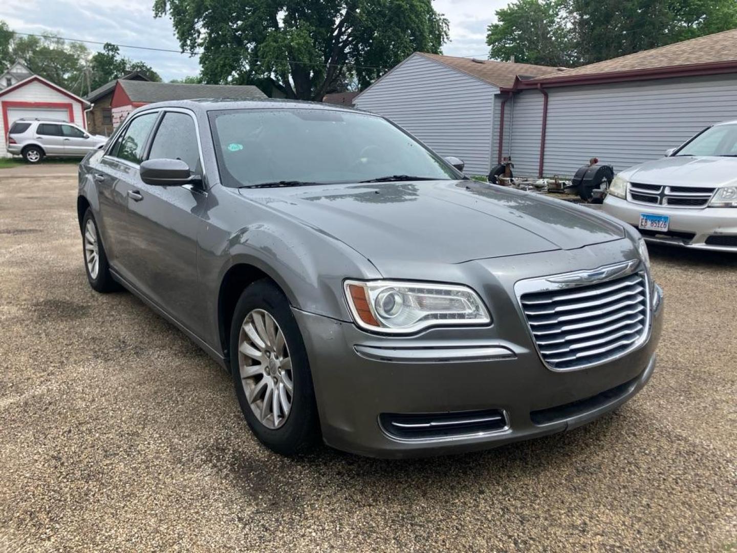 2012 GRAY CHRYSLER 300 (2C3CCAAG2CH) with an 3.6L engine, Automatic transmission, located at 1708 Broadway, Rockford, IL, 61104, (815) 397-5010, 42.252522, -89.069359 - Photo#1