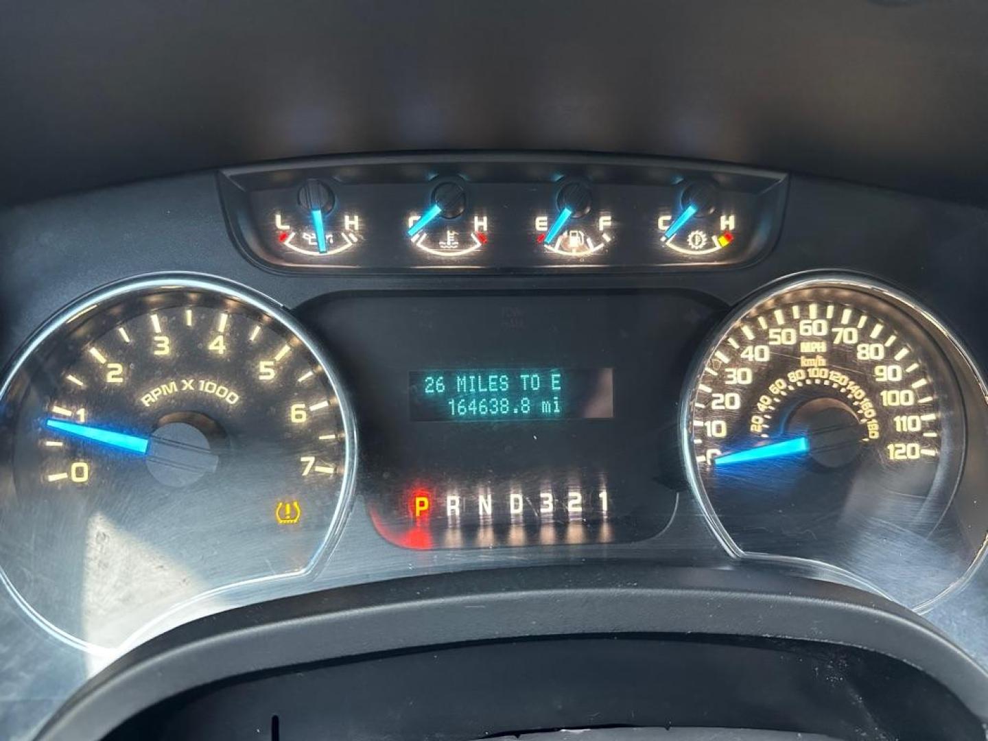 2012 SILVER FORD F150 SUPER CAB (1FTFX1CF0CF) with an 5.0L engine, Automatic transmission, located at 1708 Broadway, Rockford, IL, 61104, (815) 397-5010, 42.252522, -89.069359 - Photo#13