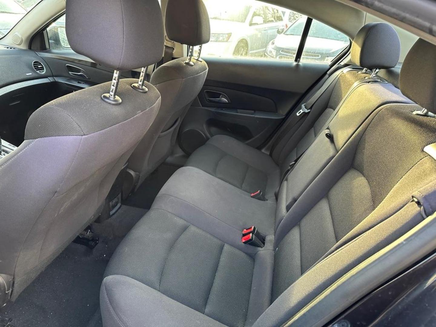 2014 BLUE CHEVROLET CRUZE LT (1G1PC5SB4E7) with an 1.4L engine, Automatic transmission, located at 1708 Broadway, Rockford, IL, 61104, (815) 397-5010, 42.252522, -89.069359 - Photo#4