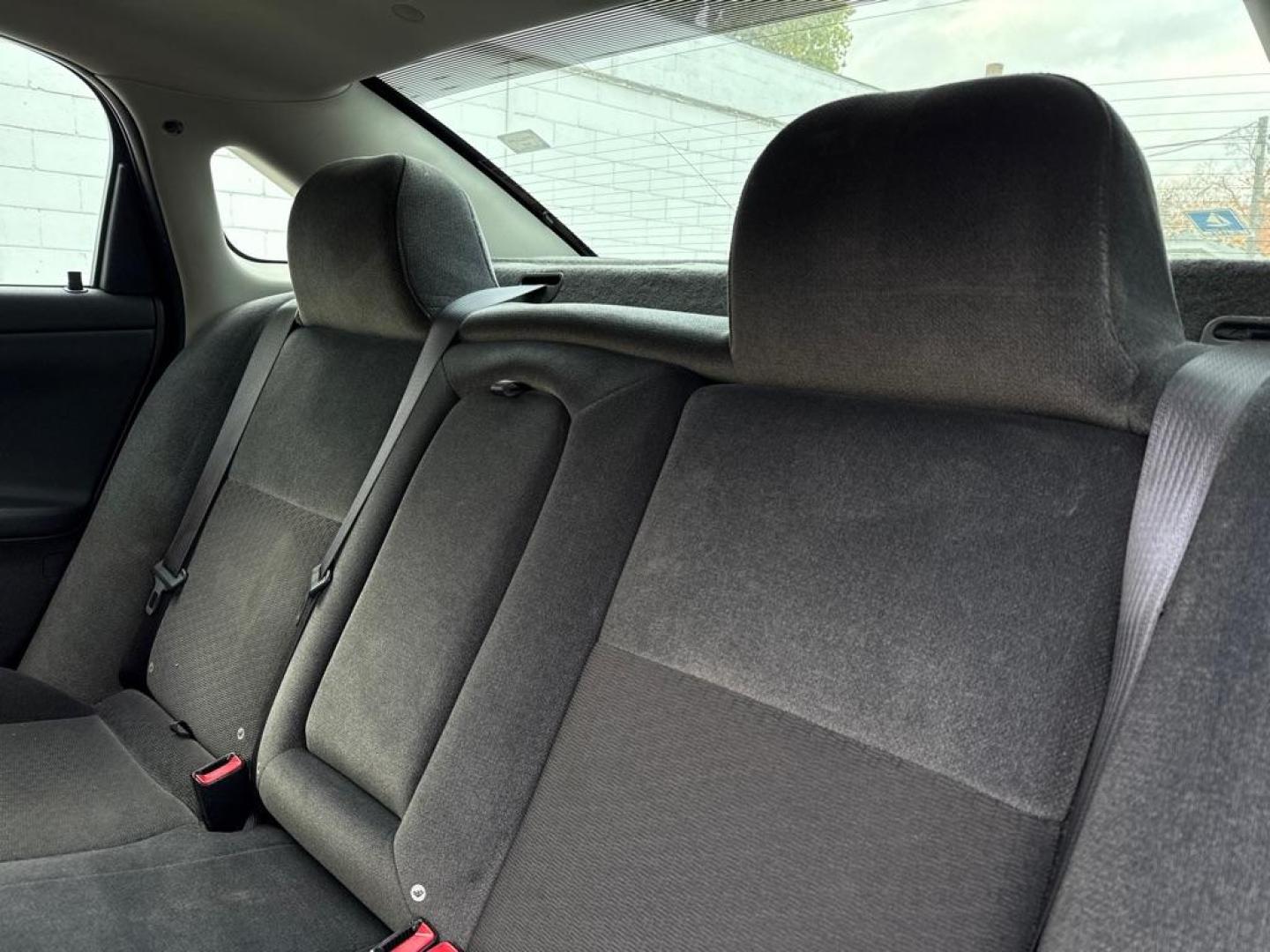 2012 BLACK CHEVROLET IMPALA LT (2G1WG5E3XC1) with an 3.6L engine, Automatic transmission, located at 1708 Broadway, Rockford, IL, 61104, (815) 397-5010, 42.252522, -89.069359 - Photo#4