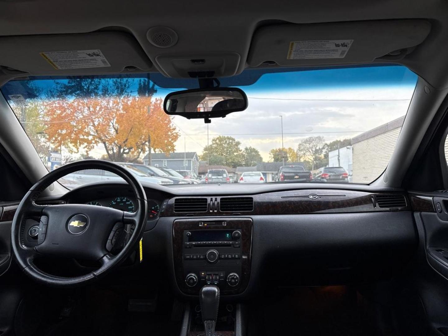 2012 BLACK CHEVROLET IMPALA LT (2G1WG5E3XC1) with an 3.6L engine, Automatic transmission, located at 1708 Broadway, Rockford, IL, 61104, (815) 397-5010, 42.252522, -89.069359 - Photo#5