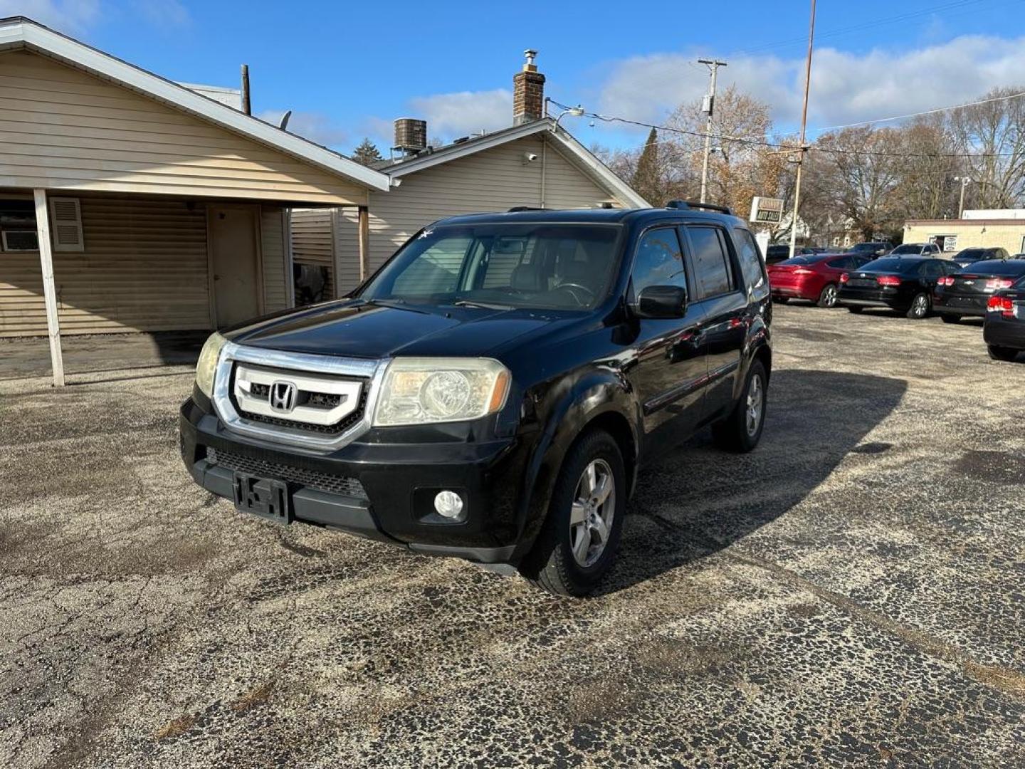 2010 BLACK HONDA PILOT EXL (5FNYF4H58AB) with an 3.5L engine, Automatic transmission, located at 1708 Broadway, Rockford, IL, 61104, (815) 397-5010, 42.252522, -89.069359 - Photo#0