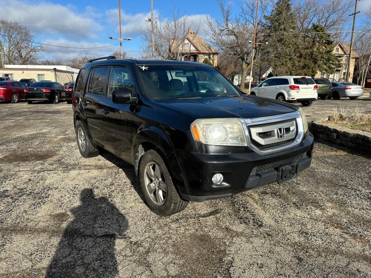 2010 BLACK HONDA PILOT EXL (5FNYF4H58AB) with an 3.5L engine, Automatic transmission, located at 1708 Broadway, Rockford, IL, 61104, (815) 397-5010, 42.252522, -89.069359 - Photo#1