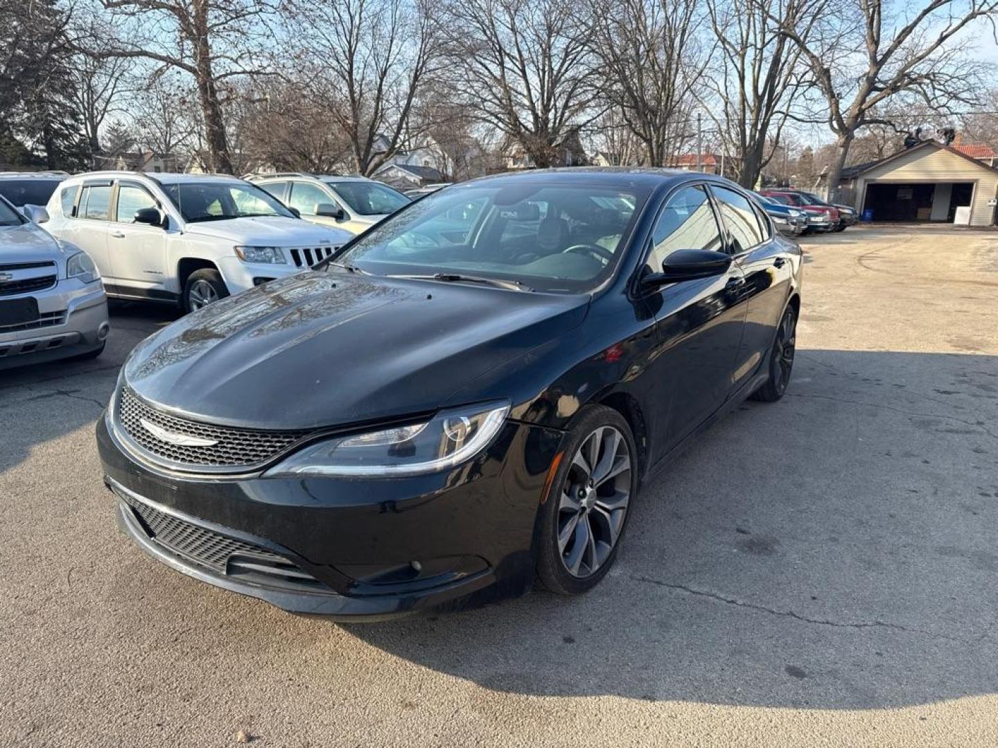 2016 BLACK CHRYSLER 200 S (1C3CCCDG6GN) with an 3.6L engine, Automatic transmission, located at 1708 Broadway, Rockford, IL, 61104, (815) 397-5010, 42.252522, -89.069359 - Photo#0