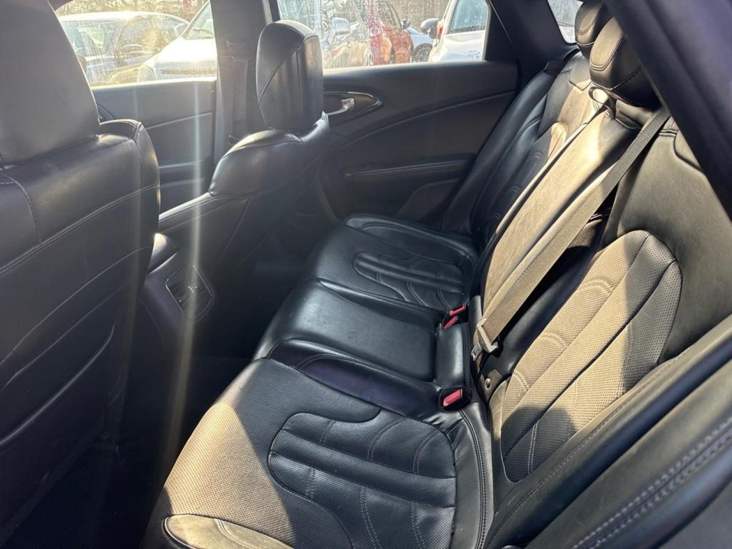 2016 BLACK CHRYSLER 200 S (1C3CCCDG6GN) with an 3.6L engine, Automatic transmission, located at 1708 Broadway, Rockford, IL, 61104, (815) 397-5010, 42.252522, -89.069359 - Photo#4