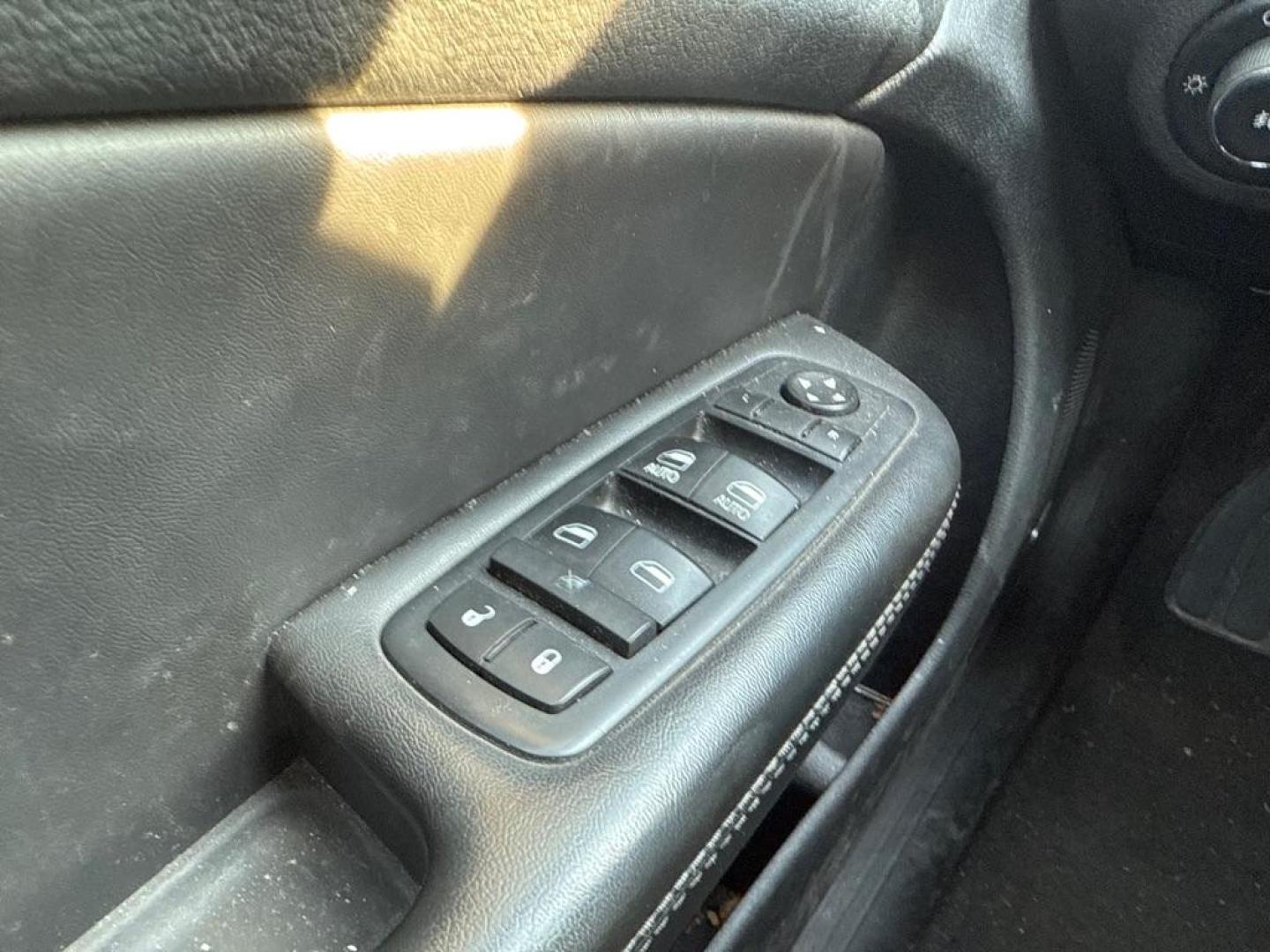 2016 BLACK CHRYSLER 200 S (1C3CCCDG6GN) with an 3.6L engine, Automatic transmission, located at 1708 Broadway, Rockford, IL, 61104, (815) 397-5010, 42.252522, -89.069359 - Photo#8