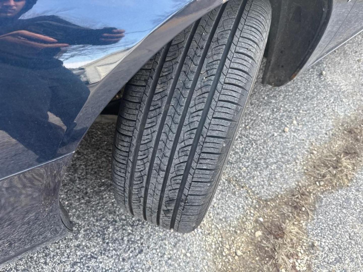 2007 BLUE BUICK LUCERNE CXL (1G4HD57287U) with an 3.8L engine, Automatic transmission, located at 1708 Broadway, Rockford, IL, 61104, (815) 397-5010, 42.252522, -89.069359 - Photo#10