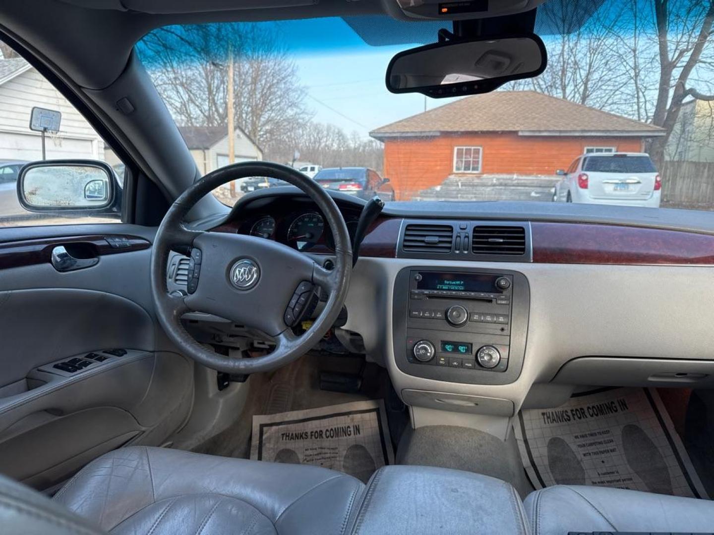 2007 BLUE BUICK LUCERNE CXL (1G4HD57287U) with an 3.8L engine, Automatic transmission, located at 1708 Broadway, Rockford, IL, 61104, (815) 397-5010, 42.252522, -89.069359 - Photo#5