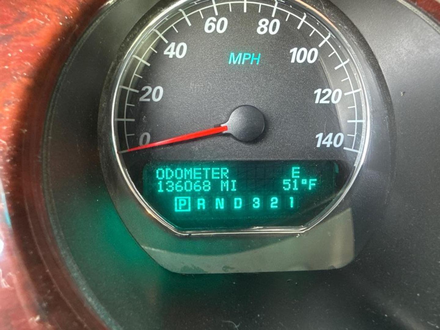 2007 BLUE BUICK LUCERNE CXL (1G4HD57287U) with an 3.8L engine, Automatic transmission, located at 1708 Broadway, Rockford, IL, 61104, (815) 397-5010, 42.252522, -89.069359 - Photo#7