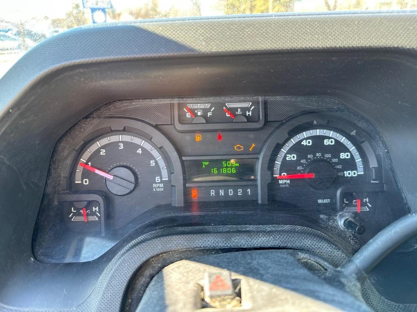 2013 WHITE FORD ECONOLINE E350 SUPER DUTY VAN (1FTSS3EL5DD) with an 5.4L engine, Automatic transmission, located at 1708 Broadway, Rockford, IL, 61104, (815) 397-5010, 42.252522, -89.069359 - Photo#10