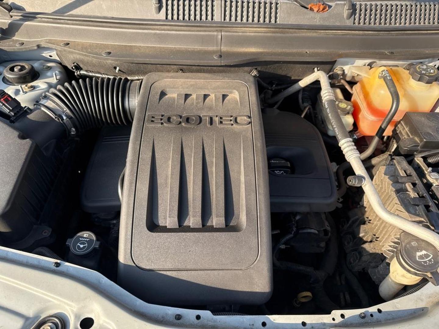 2014 SILVER CHEVROLET CAPTIVA LTZ (3GNAL4EK1ES) with an 2.4L engine, Automatic transmission, located at 1708 Broadway, Rockford, IL, 61104, (815) 397-5010, 42.252522, -89.069359 - Photo#9