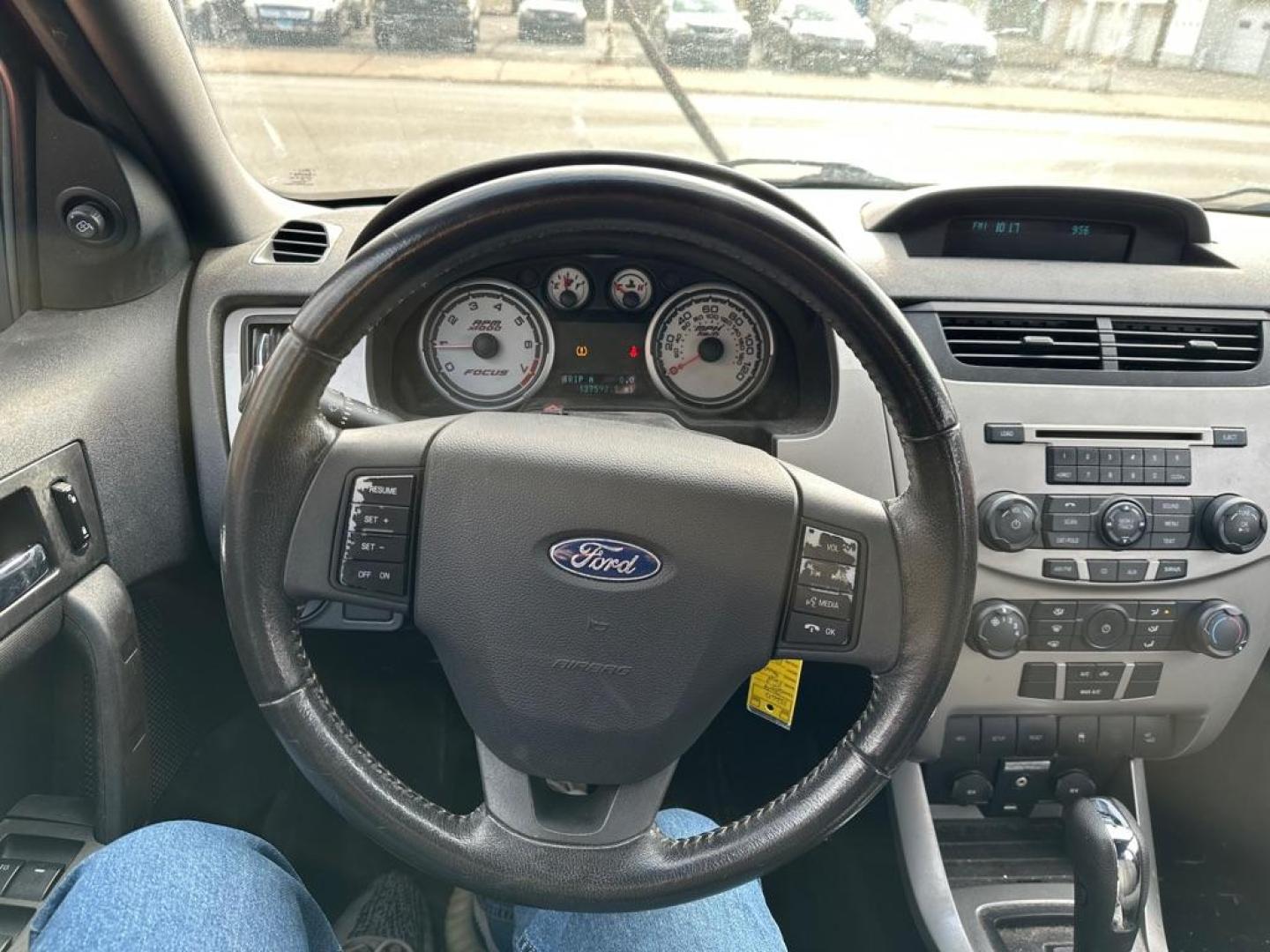 2009 RED FORD FOCUS SES (1FAHP36N59W) with an 2.0L engine, Automatic transmission, located at 1708 Broadway, Rockford, IL, 61104, (815) 397-5010, 42.252522, -89.069359 - Photo#9