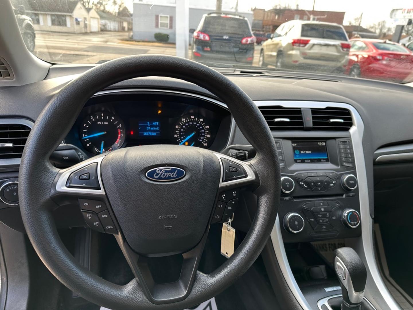 2015 GRAY FORD FUSION S (3FA6P0G75FR) with an 2.5L engine, Automatic transmission, located at 1708 Broadway, Rockford, IL, 61104, (815) 397-5010, 42.252522, -89.069359- Photo#12