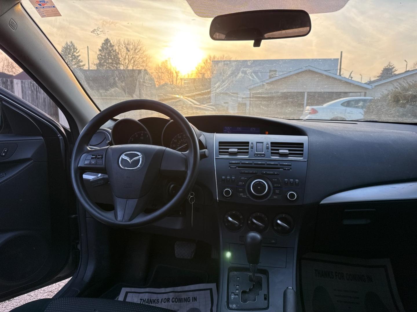 2012 SILVER MAZDA 3 I (JM1BL1UF1C1) with an 2.0L engine, Automatic transmission, located at 1708 Broadway, Rockford, IL, 61104, (815) 397-5010, 42.252522, -89.069359- Photo#5