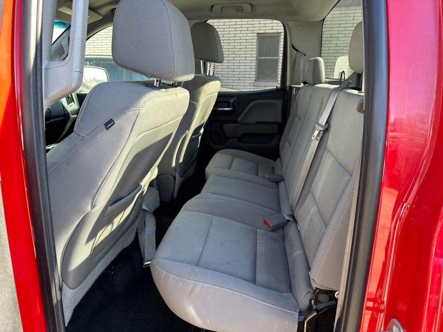 2014 RED CHEVROLET SILVERADO 1500 (1GCVKPEH9EZ) with an 4.3L engine, Automatic transmission, located at 1708 Broadway, Rockford, IL, 61104, (815) 397-5010, 42.252522, -89.069359 - Photo#5