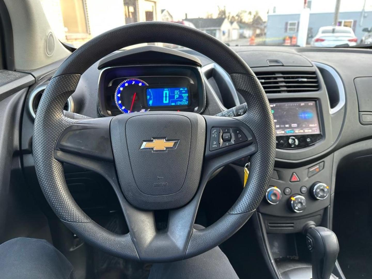 2015 BLUE CHEVROLET TRAX LS (KL7CJKSBXFB) with an 1.4L engine, Automatic transmission, located at 1708 Broadway, Rockford, IL, 61104, (815) 397-5010, 42.252522, -89.069359 - Photo#7