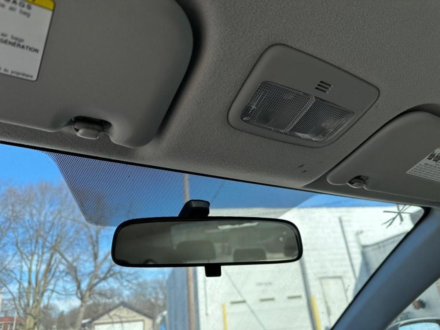 2009 SILVER TOYOTA COROLLA BASE (JTDBL40E799) with an 1.8L engine, Automatic transmission, located at 1708 Broadway, Rockford, IL, 61104, (815) 397-5010, 42.252522, -89.069359 - Photo#10