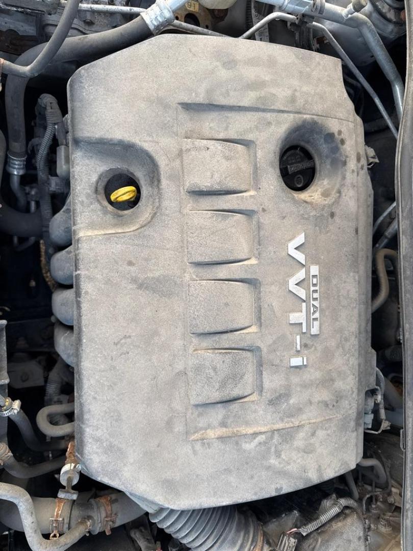 2009 SILVER TOYOTA COROLLA BASE (JTDBL40E799) with an 1.8L engine, Automatic transmission, located at 1708 Broadway, Rockford, IL, 61104, (815) 397-5010, 42.252522, -89.069359 - Photo#21