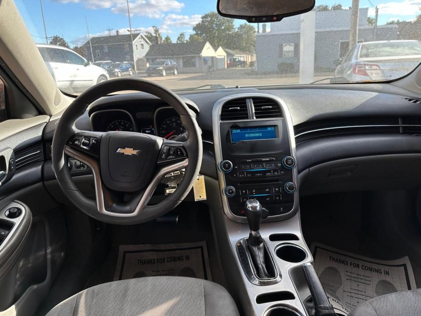 2016 SILVER CHEVROLET MALIBU LIMITED LS (1G11B5SA6GF) with an 2.5L engine, Automatic transmission, located at 1708 Broadway, Rockford, IL, 61104, (815) 397-5010, 42.252522, -89.069359 - Photo#8