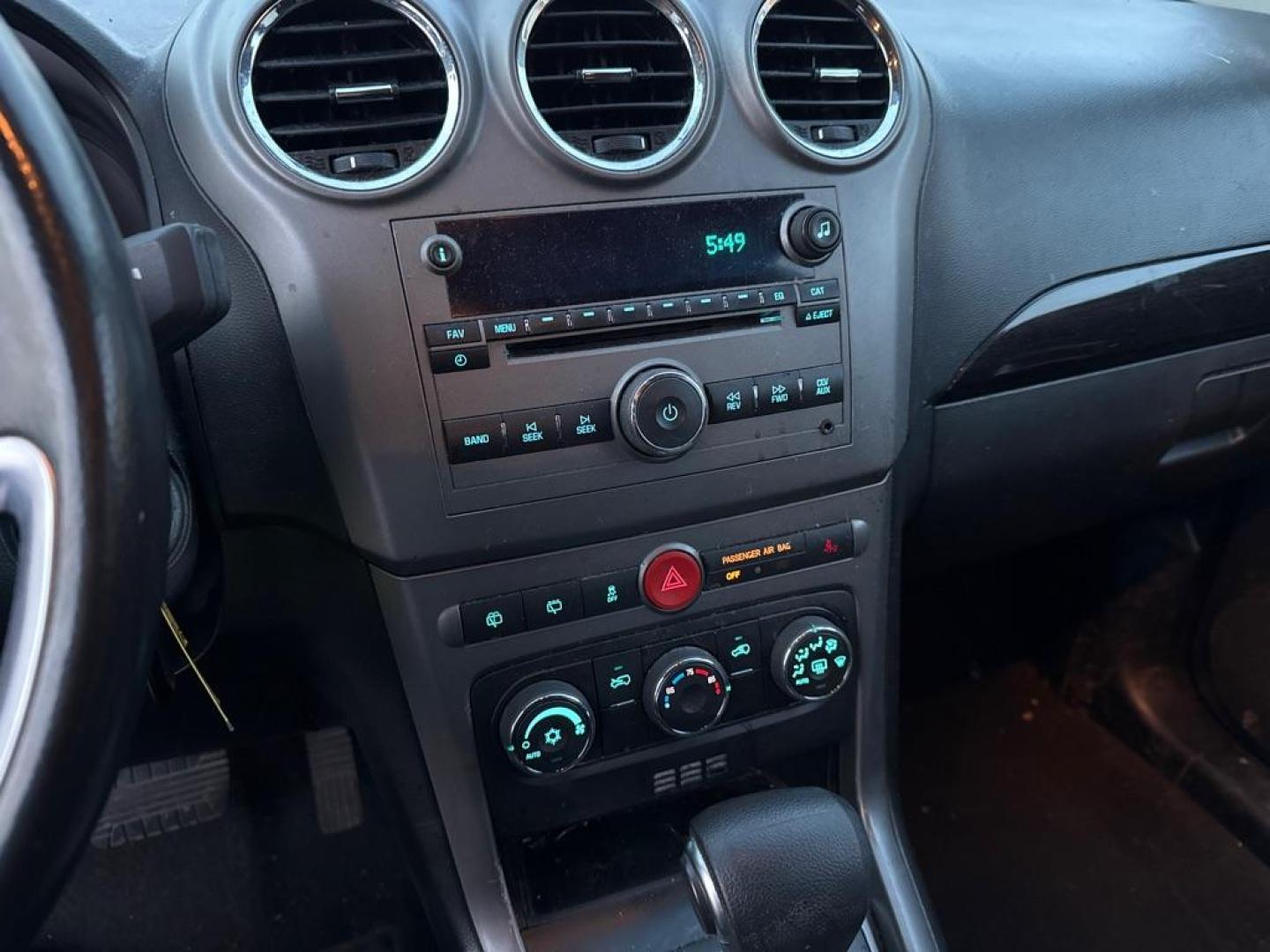 2013 SILVER CHEVROLET CAPTIVA LT (3GNAL3EK6DS) with an 2.4L engine, Automatic transmission, located at 1708 Broadway, Rockford, IL, 61104, (815) 397-5010, 42.252522, -89.069359 - Photo#6