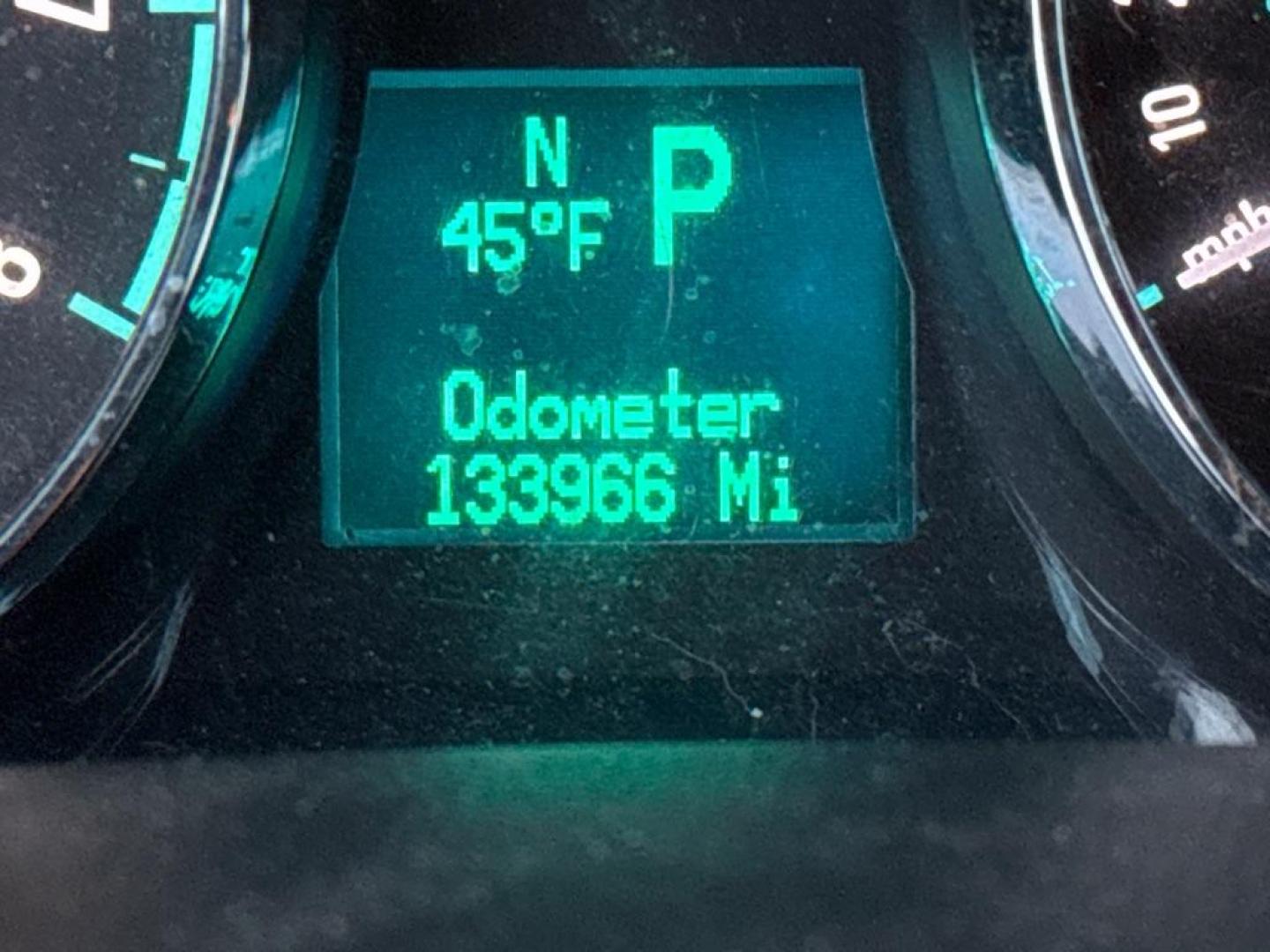 2013 SILVER CHEVROLET CAPTIVA LT (3GNAL3EK6DS) with an 2.4L engine, Automatic transmission, located at 1708 Broadway, Rockford, IL, 61104, (815) 397-5010, 42.252522, -89.069359 - Photo#7