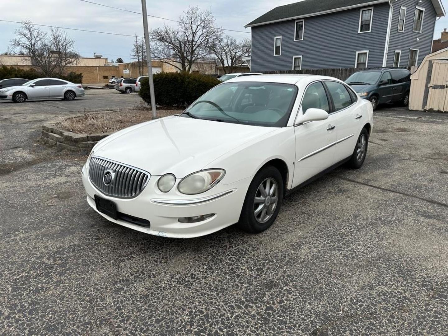 2009 WHITE BUICK LACROSSE CX (2G4WC582891) with an 3.8L engine, Automatic transmission, located at 1708 Broadway, Rockford, IL, 61104, (815) 397-5010, 42.252522, -89.069359 - Photo#0