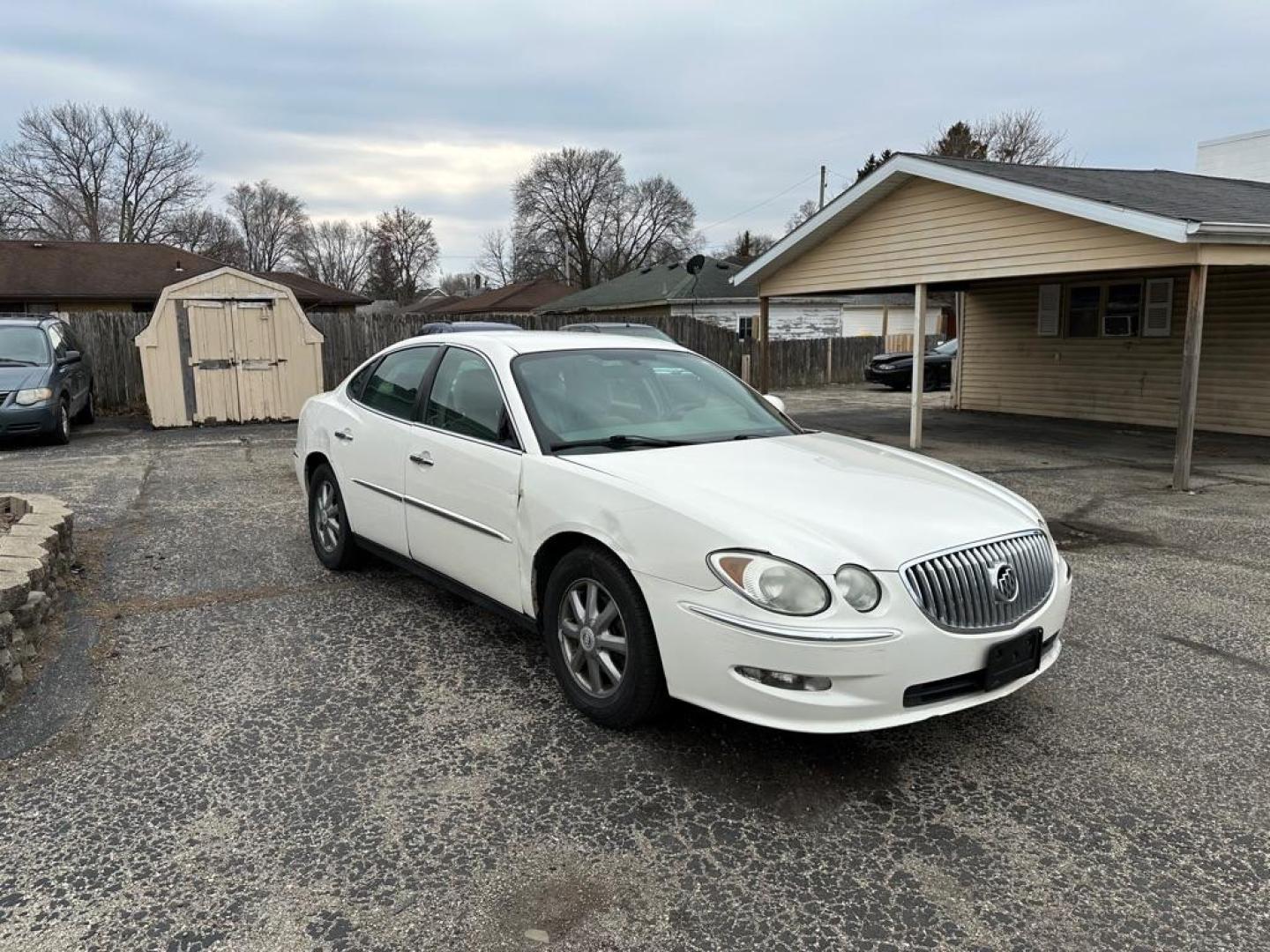 2009 WHITE BUICK LACROSSE CX (2G4WC582891) with an 3.8L engine, Automatic transmission, located at 1708 Broadway, Rockford, IL, 61104, (815) 397-5010, 42.252522, -89.069359 - Photo#3