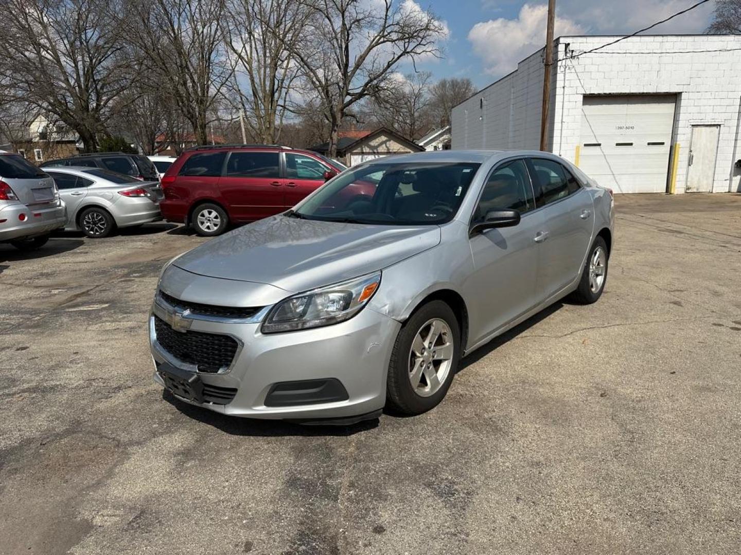2014 SILVER CHEVROLET MALIBU LS (1G11B5SL7EF) with an 2.5L engine, Automatic transmission, located at 1708 Broadway, Rockford, IL, 61104, (815) 397-5010, 42.252522, -89.069359 - Photo#0
