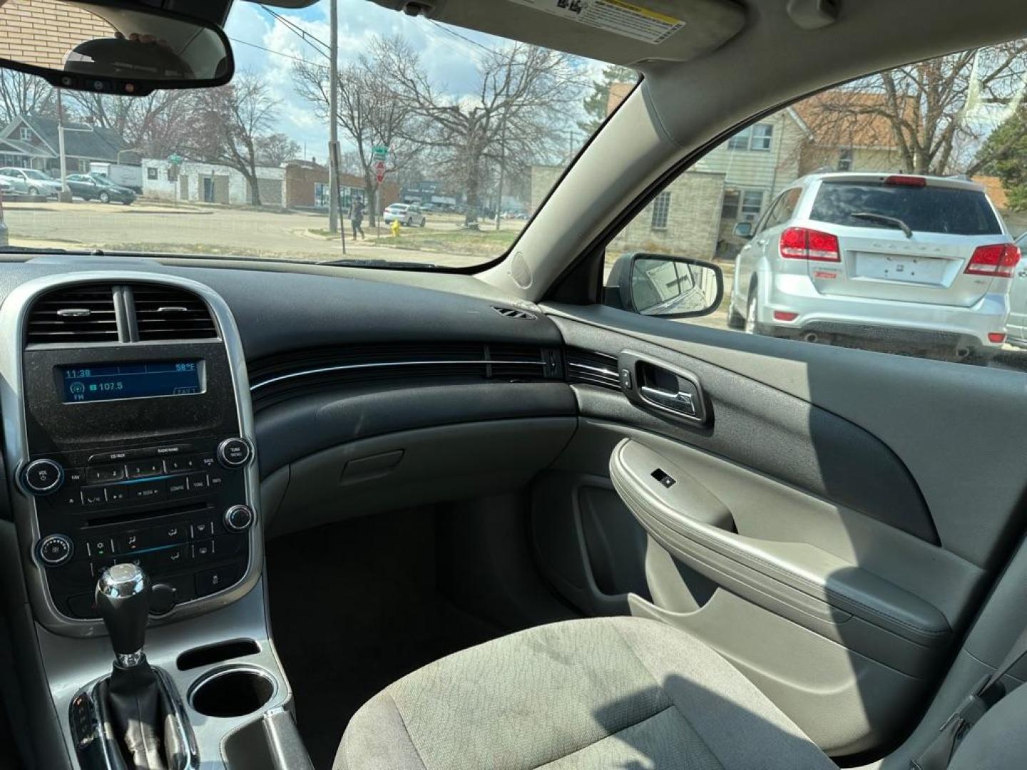 2014 SILVER CHEVROLET MALIBU LS (1G11B5SL7EF) with an 2.5L engine, Automatic transmission, located at 1708 Broadway, Rockford, IL, 61104, (815) 397-5010, 42.252522, -89.069359 - Photo#6